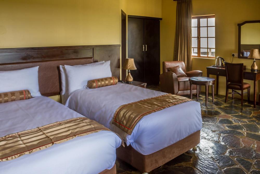 Big Valley Game Lodge Lobatse Esterno foto